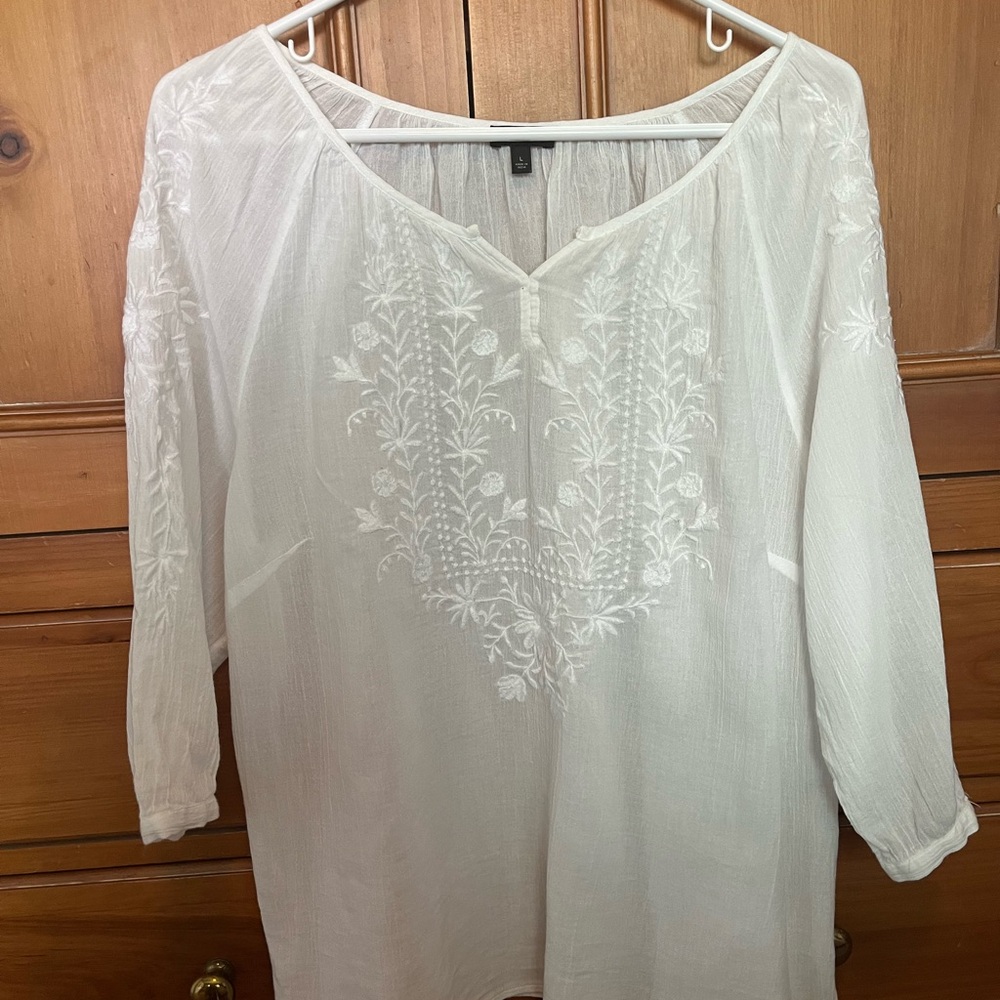 Talbots White Embroidered Women's Top